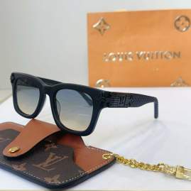 Picture of Louis Vuitton Sunglasses _SKUfw75013629fw